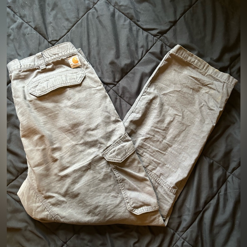 Carhartt 42x32 relaxed fit cargo pants